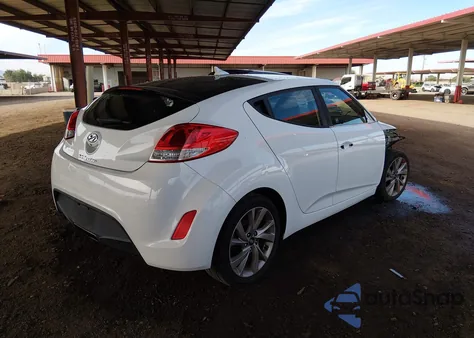 2017 Hyundai Veloster z USA, uszkodzony, nr VIN KMHTC6AD0HU310867